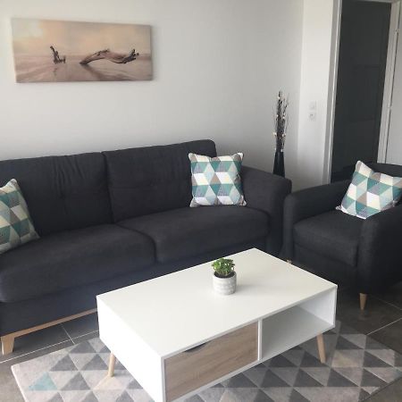 Appartement Neuf Moderne Avec Piscine ピュジェ・シュル・アルジャン エクステリア 写真