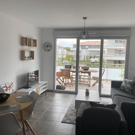 Appartement Neuf Moderne Avec Piscine ピュジェ・シュル・アルジャン エクステリア 写真