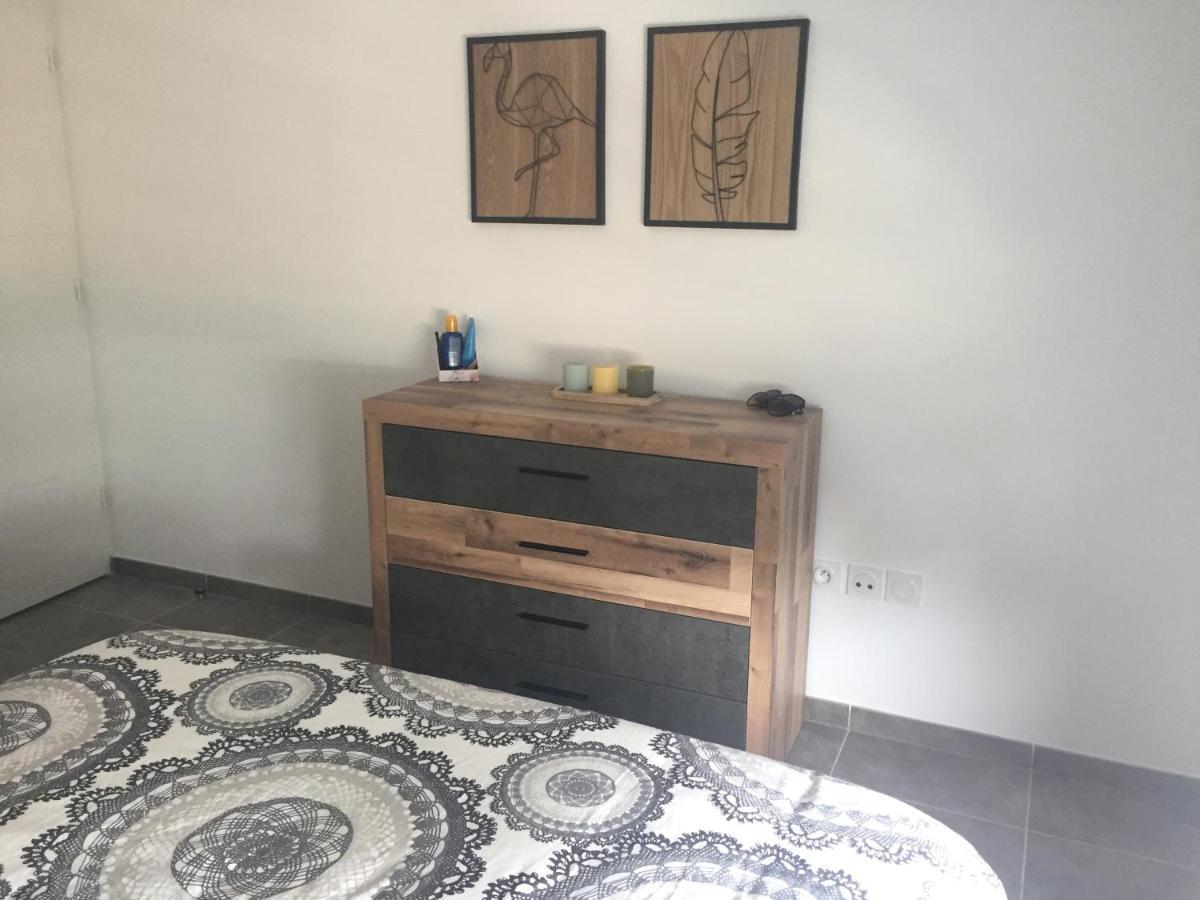 Appartement Neuf Moderne Avec Piscine ピュジェ・シュル・アルジャン エクステリア 写真