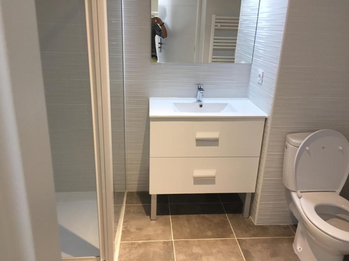 Appartement Neuf Moderne Avec Piscine ピュジェ・シュル・アルジャン エクステリア 写真
